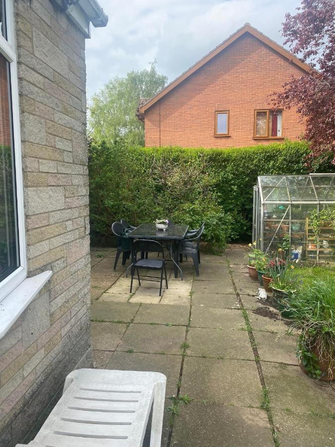 Bed and Breakfast Twenty Skellingthorpe Экстерьер фото
